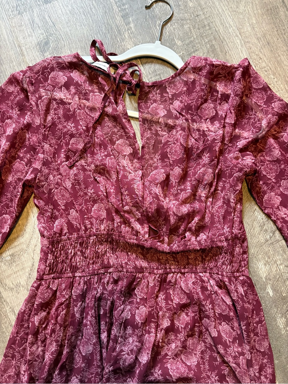 Dress - Picture 5 of 6